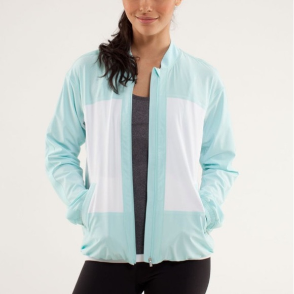Lululemon Water Resistant Off the Court Light Zip Up Jacket - Picture 1 of 15